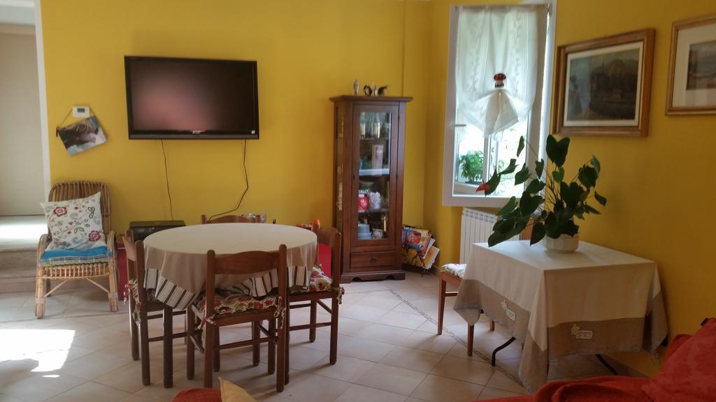 I Tecci Panzió Quiliano Kültér fotó