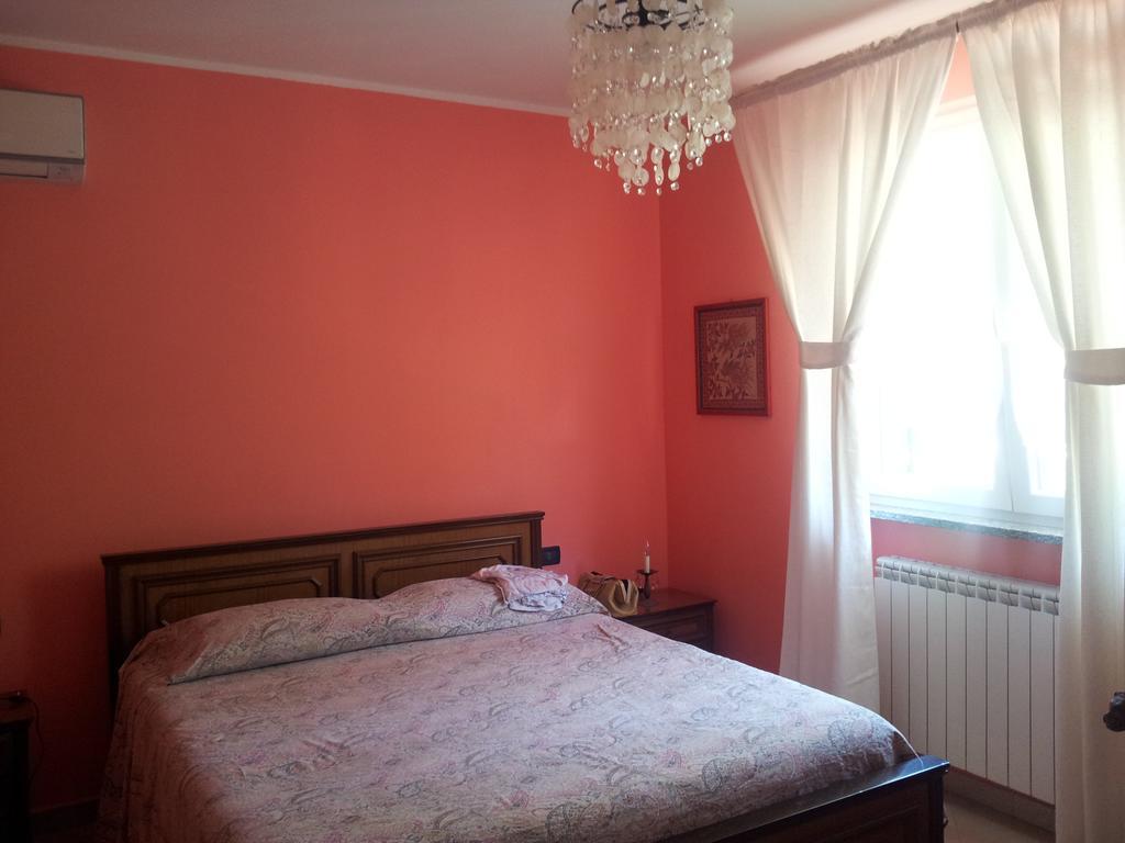 I Tecci Panzió Quiliano Szoba fotó